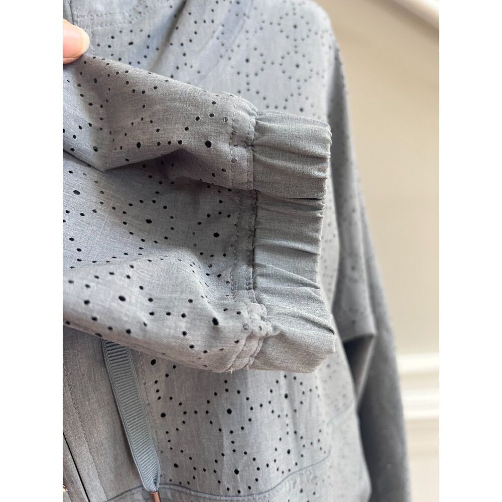 Calia By Carrie Underwood Gray Anywhere Perforated Half Zip Jacket Size Large - Picture 7 of 9